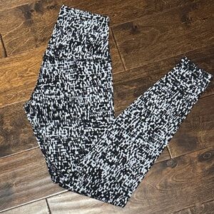 Lulu aligns high rise 28”